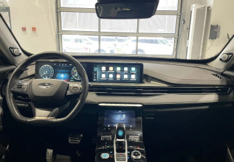 Подержанный автомобиль Chery Tiggo 8 Pro Max 2023 года (11 фото)
