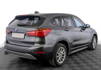 Подержанный автомобиль BMW X1 2016 года (5 фото)