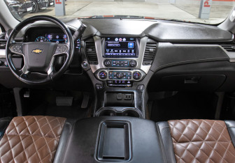 Подержанный автомобиль Chevrolet Tahoe 2017 года (14 фото)