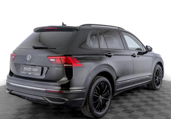 Подержанный автомобиль Volkswagen Tiguan 2021 года (5 фото)