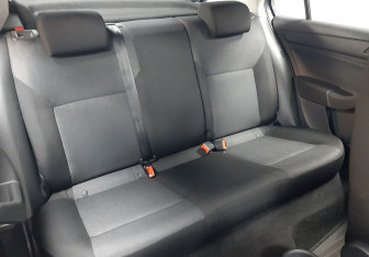 Подержанный автомобиль Skoda Rapid Liftback 2016 года (17 фото)