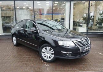 Подержанный автомобиль Volkswagen Passat Sedan 2008 года (3 фото)