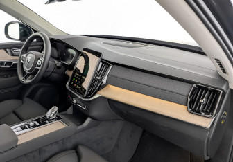 Новый Volvo XC90 2025 (9 фото)