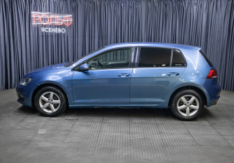 Подержанный автомобиль Volkswagen Golf Hatchback 2013 года (5 фото)
