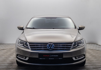 Подержанный автомобиль Volkswagen Passat CC 2013 года (8 фото)