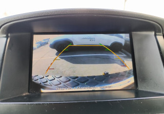 Подержанный автомобиль Nissan Pathfinder 2012 года (16 фото)