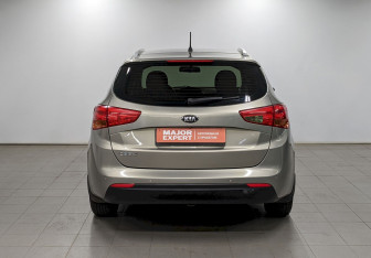 Подержанный автомобиль Kia Ceed Wagon 2014 года (6 фото)