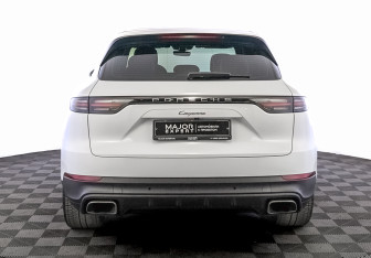 Подержанный автомобиль Porsche Cayenne 2020 года (6 фото)