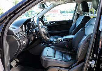 Подержанный автомобиль Mercedes-Benz GLE 2016 года (16 фото)