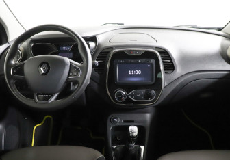 Подержанный автомобиль Renault Kaptur 2018 года (7 фото)