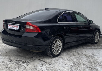 Подержанный автомобиль Volvo S80 2007 года (5 фото)