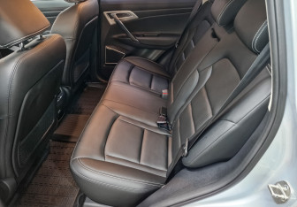 Подержанный автомобиль Geely Atlas 2021 года (17 фото)