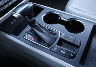 Подержанный автомобиль Kia Carnival 2019 года (15 фото)