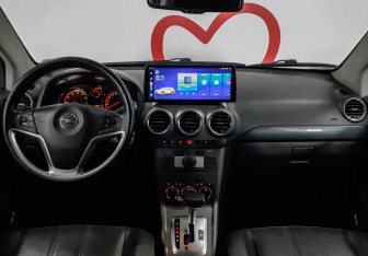 Подержанный автомобиль Opel Antara 2010 года (8 фото)