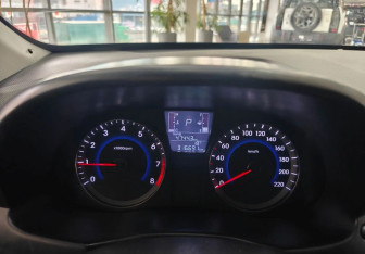 Подержанный автомобиль Hyundai Solaris Sedan 2016 года (12 фото)