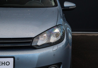 Подержанный автомобиль Volkswagen Golf Hatchback 2011 года (17 фото)