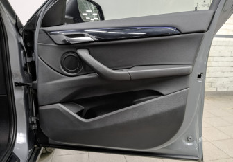 Подержанный автомобиль BMW X2 2021 года (23 фото)