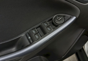 Подержанный автомобиль Ford Focus Wagon 2014 года (12 фото)