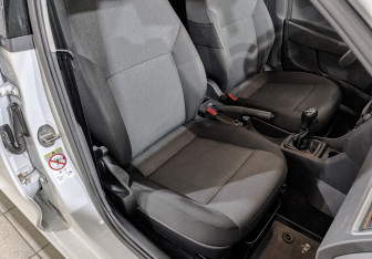 Подержанный автомобиль Skoda Rapid Liftback 2019 года (24 фото)