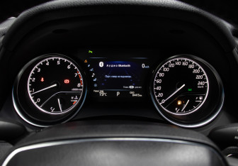 Подержанный автомобиль Toyota Camry Sedan 2018 года (13 фото)