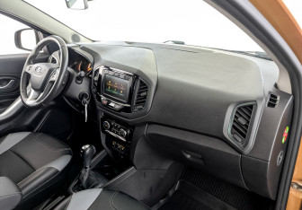 Подержанный автомобиль LADA (ВАЗ) XRAY 2021 года (11 фото)