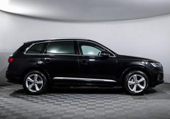 Подержанный автомобиль Audi Q7 2020 года (4 фото)