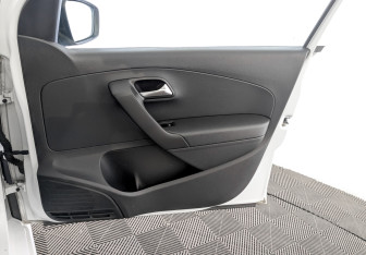 Подержанный автомобиль Volkswagen Polo Sedan 2019 года (24 фото)