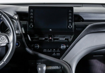 Подержанный автомобиль Toyota Camry Sedan 2021 года (12 фото)