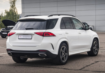 Подержанный автомобиль Mercedes-Benz GLE 2019 года (5 фото)