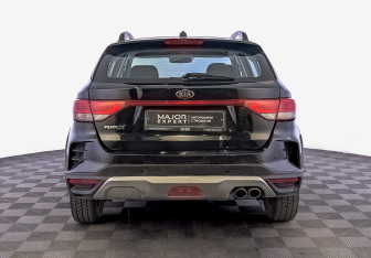 Подержанный автомобиль Kia Rio Hatchback 2021 года (6 фото)