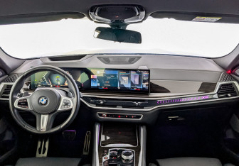 Подержанный автомобиль BMW X6 2023 года (14 фото)