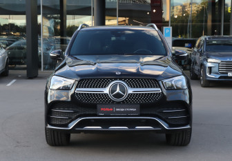 Подержанный автомобиль Mercedes-Benz GLE 2021 года (2 фото)