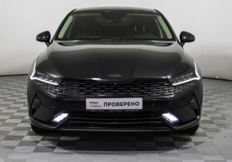 Подержанный автомобиль Kia K5 2020 года (2 фото)