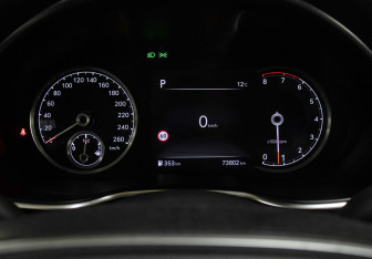 Подержанный автомобиль Genesis G80 2021 года (13 фото)