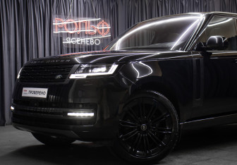 Подержанный автомобиль Land Rover Range Rover 2023 года (28 фото)