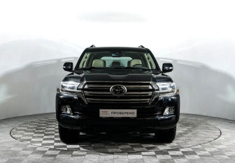 Подержанный автомобиль Toyota Land Cruiser Suv 2019 года (2 фото)
