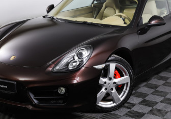 Подержанный автомобиль Porsche Cayman 2016 года (26 фото)