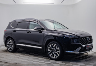 Подержанный автомобиль Hyundai Santa Fe 2021 года (7 фото)