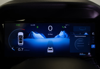 Подержанный автомобиль Geely Monjaro 2023 года (11 фото)