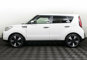 Подержанный автомобиль Kia Soul 2015 года (3 фото)