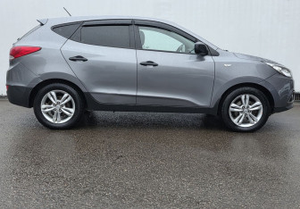 Подержанный автомобиль Hyundai ix35 2012 года (4 фото)