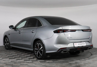 Подержанный автомобиль Kaiyi E5 2023 года (7 фото)