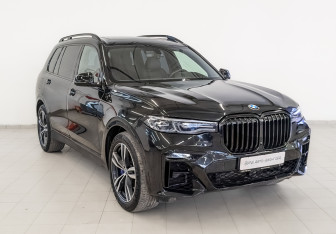 Подержанный автомобиль BMW X7 2020 года (3 фото)