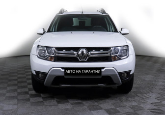 Подержанный автомобиль Renault Duster 2018 года (2 фото)