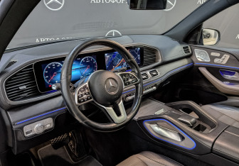 Подержанный автомобиль Mercedes-Benz GLE 2019 года (15 фото)