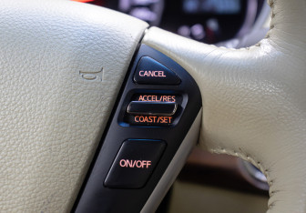 Подержанный автомобиль Nissan Teana 2012 года (22 фото)