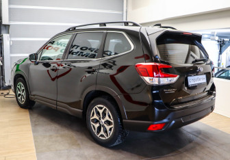 Подержанный автомобиль Subaru Forester Suv 2021 года (6 фото)