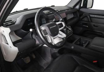 Подержанный автомобиль Land Rover Defender Suv 2022 года (9 фото)