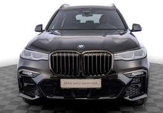 Подержанный автомобиль BMW X7 2020 года (2 фото)