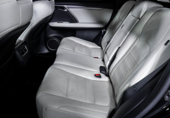 Подержанный автомобиль Lexus RX 2016 года (10 фото)